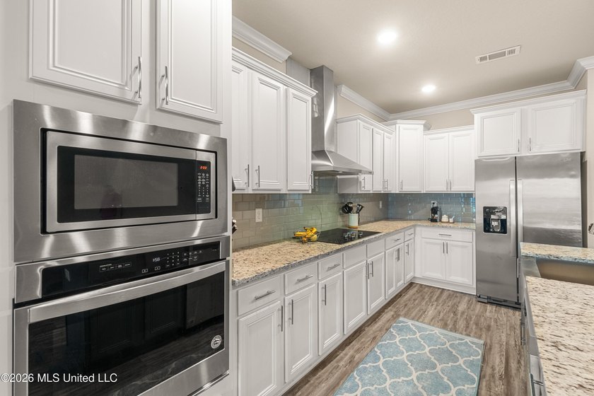 Spacious and full of potential, this 5-bedroom, 3-full-bath home - photo 18