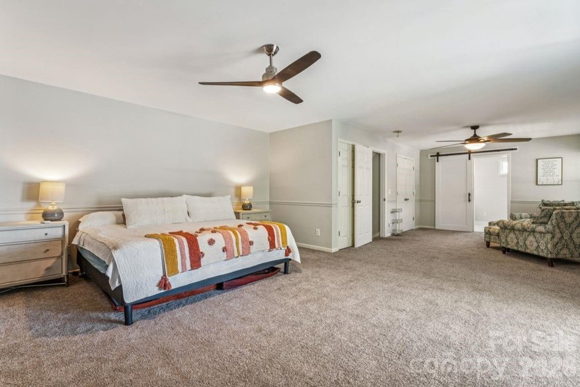 PRICE REDUCED!! Beautiful Lake Tillery home located in a - photo 22