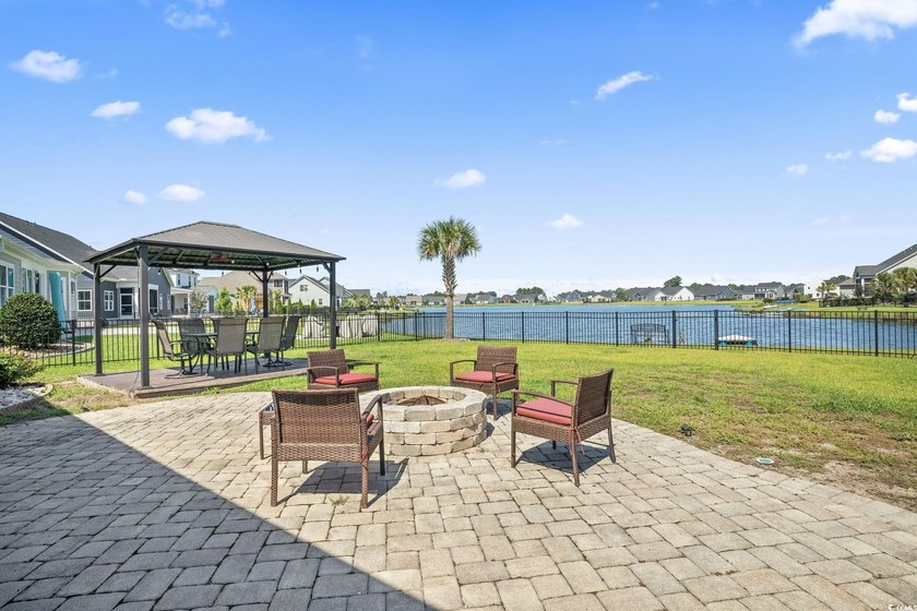 Wake up to stunning lake views in one of Indigo Bay's most - photo 3