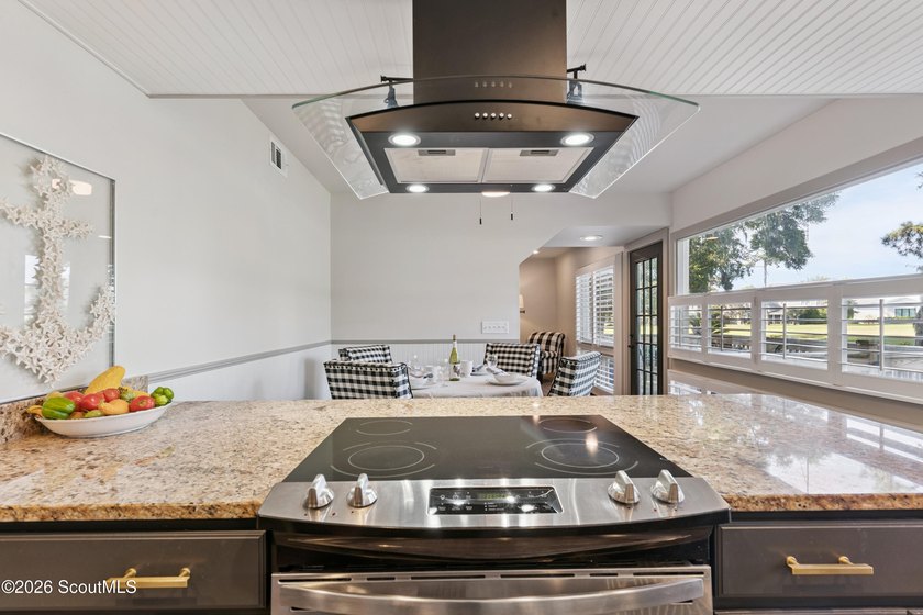 Nestled directly on the 1st Fairway of the prestigious Sea Palms - photo 6