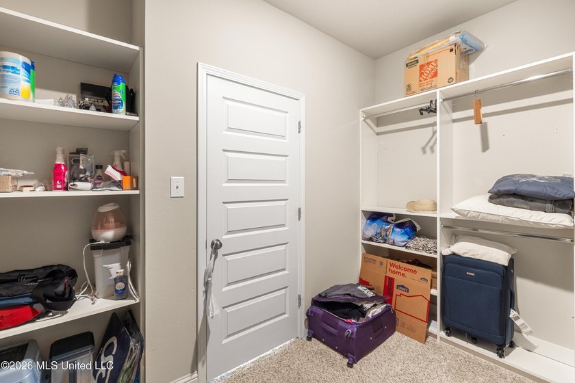 Spacious and full of potential, this 5-bedroom, 3-full-bath home - photo 31