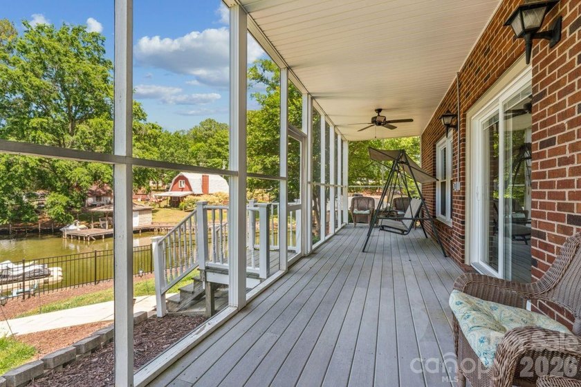 PRICE REDUCED!! Beautiful Lake Tillery home located in a - photo 35