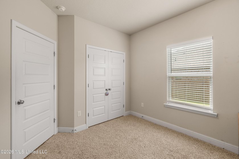 Spacious and full of potential, this 5-bedroom, 3-full-bath home - photo 38