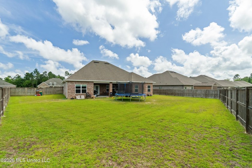 Spacious and full of potential, this 5-bedroom, 3-full-bath home - photo 45