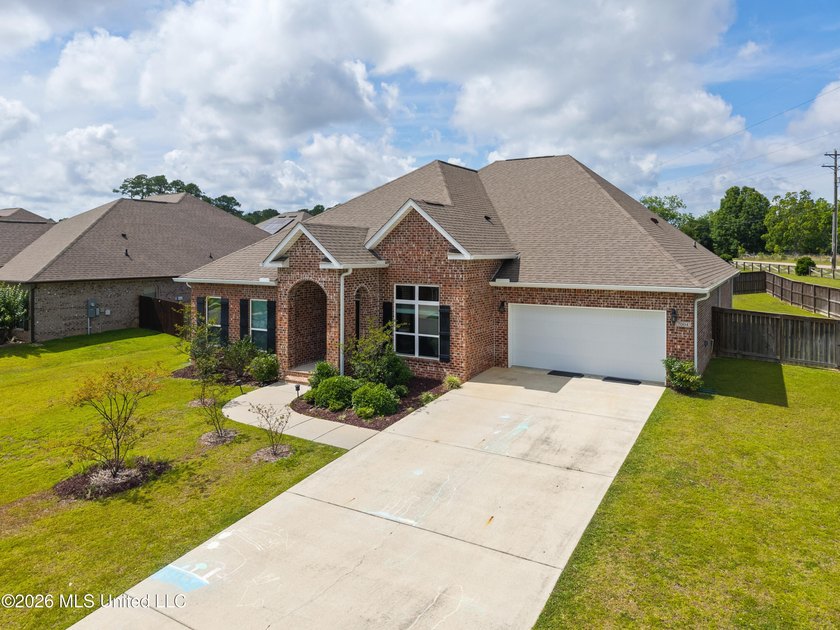 Spacious and full of potential, this 5-bedroom, 3-full-bath home - photo 49