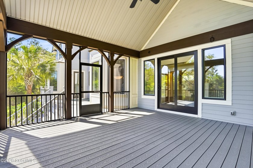 Elegant Custom Home nestled on a beautifully landscaped one-acre - photo 5