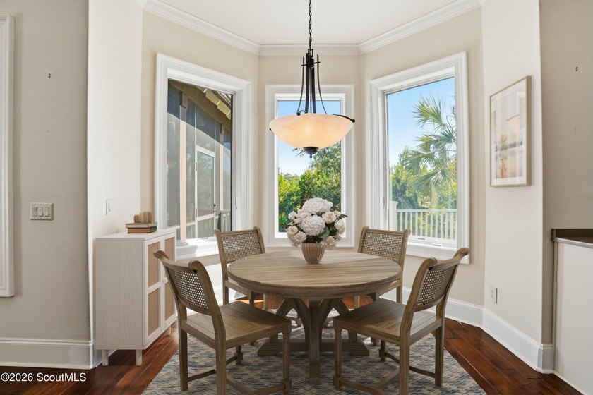 Elegant Custom Home nestled on a beautifully landscaped one-acre - photo 8