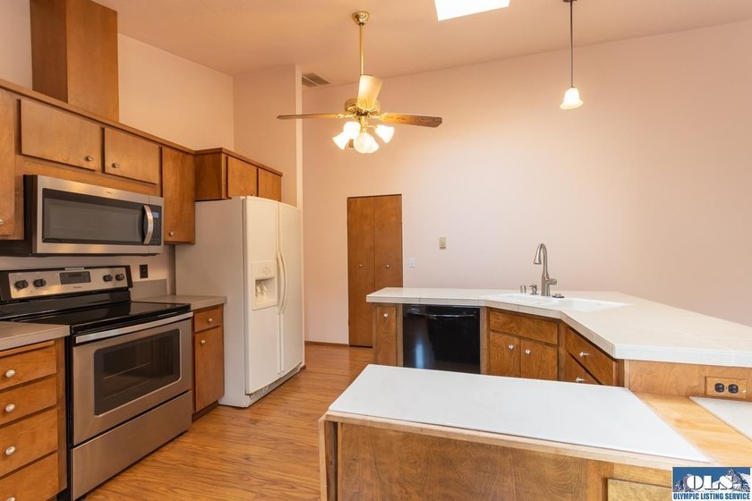 This 3 bed, 3 bath beautifully maintained home has it all! Close - photo 7