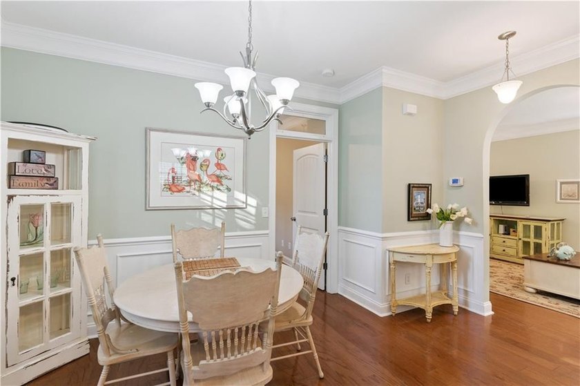 Back on the market through no fault of the sellers. Buyer had a - photo 7