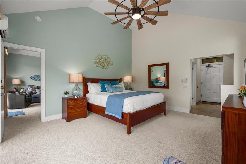 Secluded location, extensive upgrades, amazing price! Welcome to - photo 13
