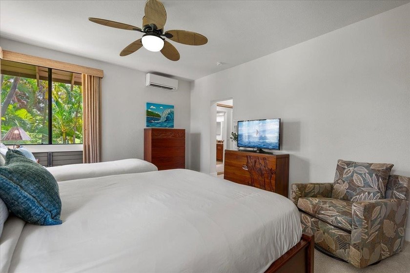 Secluded location, extensive upgrades, amazing price! Welcome to - photo 21