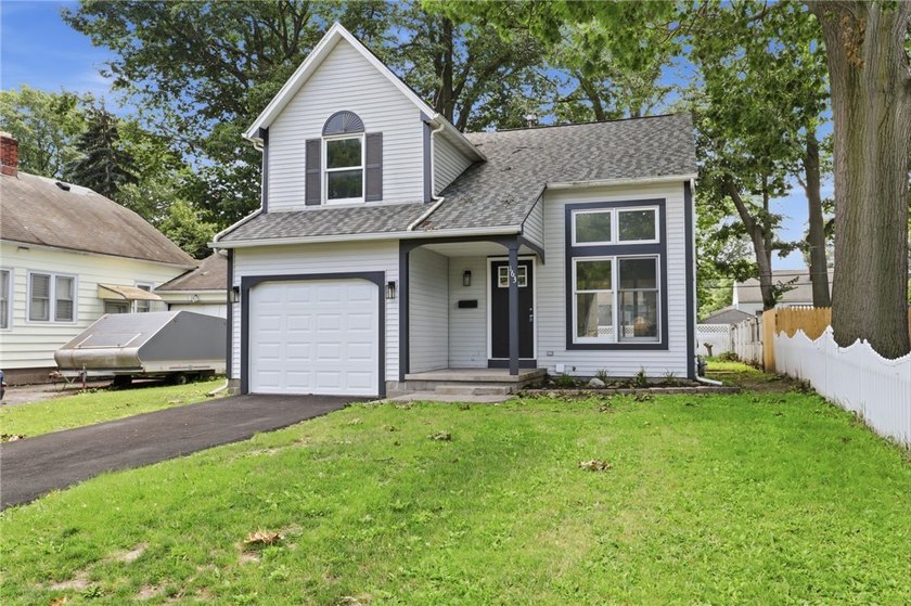 Welcome to 163 Sparling Drive! This 3-bedroom, 1.5-bath home - photo 2