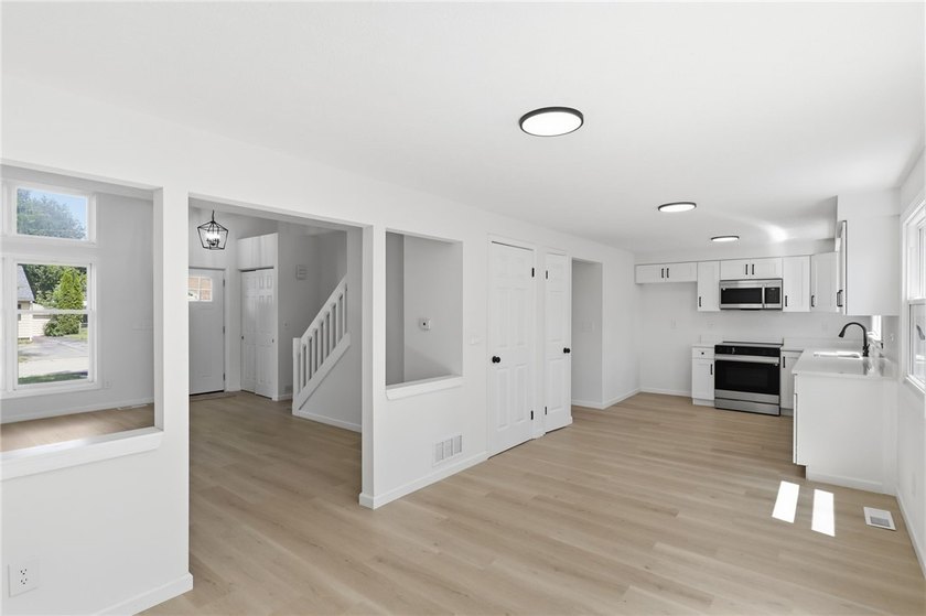 Welcome to 163 Sparling Drive! This 3-bedroom, 1.5-bath home - photo 6