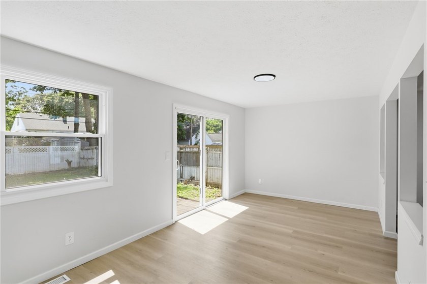 Welcome to 163 Sparling Drive! This 3-bedroom, 1.5-bath home - photo 7