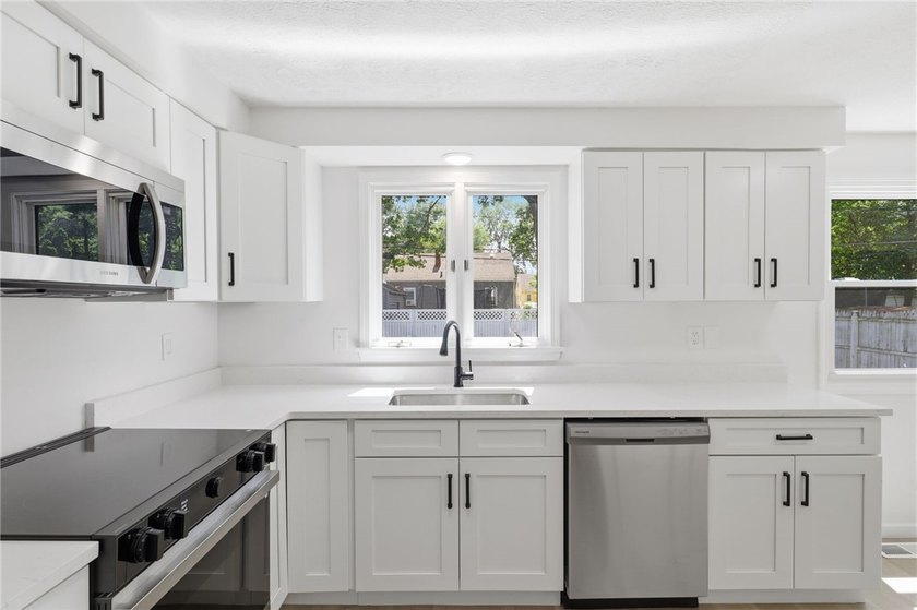 Welcome to 163 Sparling Drive! This 3-bedroom, 1.5-bath home - photo 10