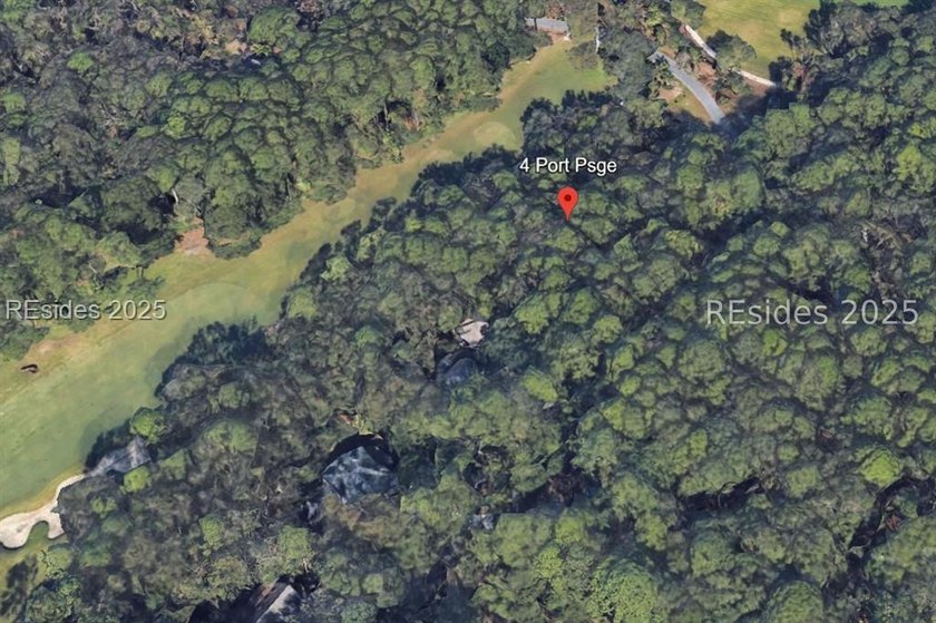 Beautifully wooded golf view lot in the neighborhood of Port - photo 5