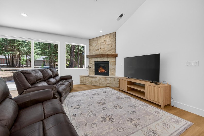 Nestled on a peaceful .42-acre corner parcel in beautiful Lake - photo 3
