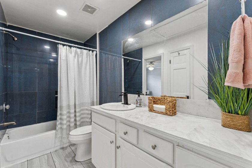 **Outstanding value on James Island!** Move-in-ready, pond-front - photo 13