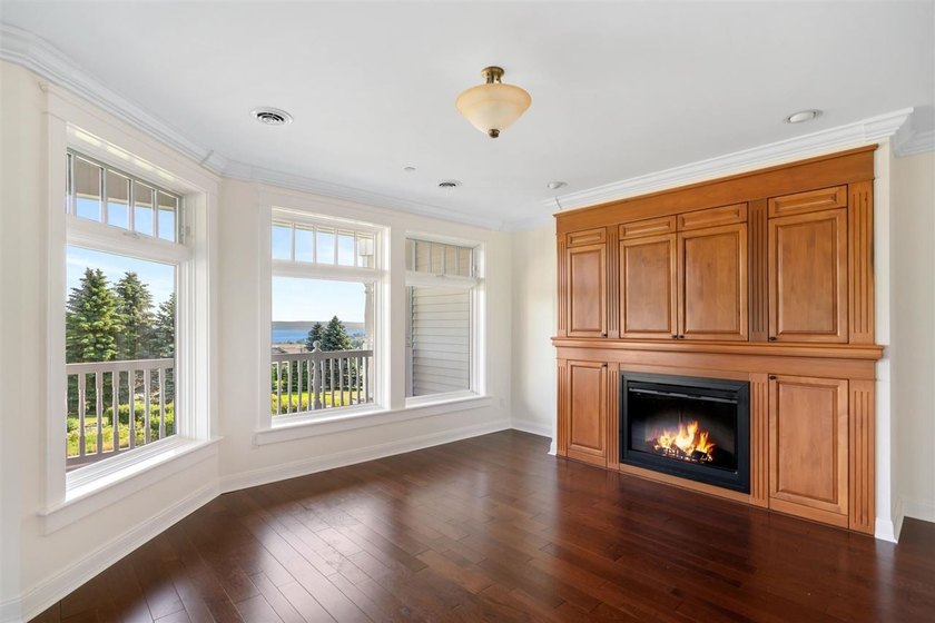 Experience refined living in this beautifully appointed - photo 13