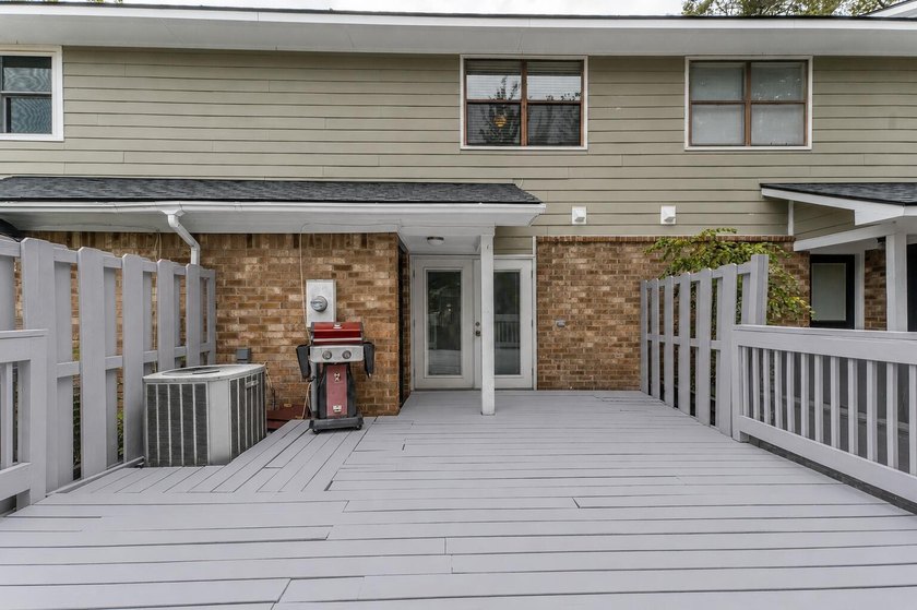 **Outstanding value on James Island!** Move-in-ready, pond-front - photo 17
