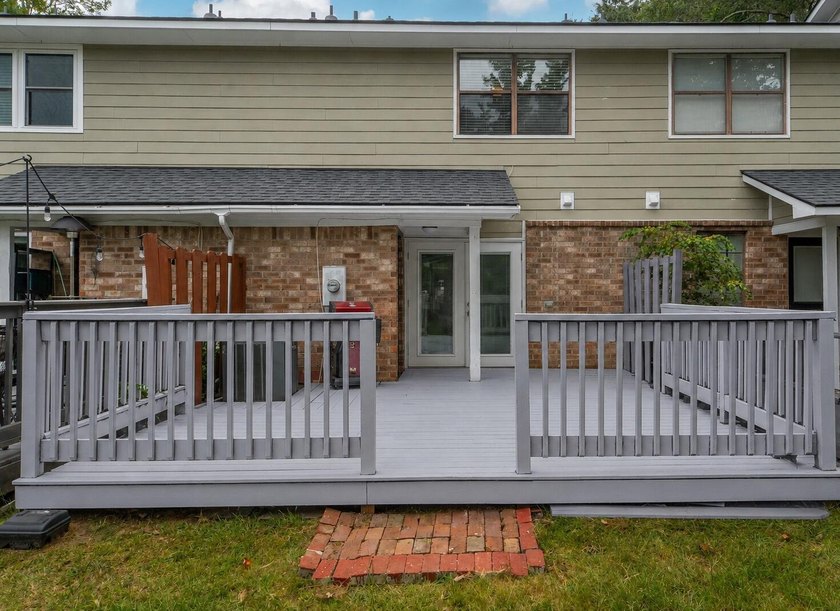 **Outstanding value on James Island!** Move-in-ready, pond-front - photo 18