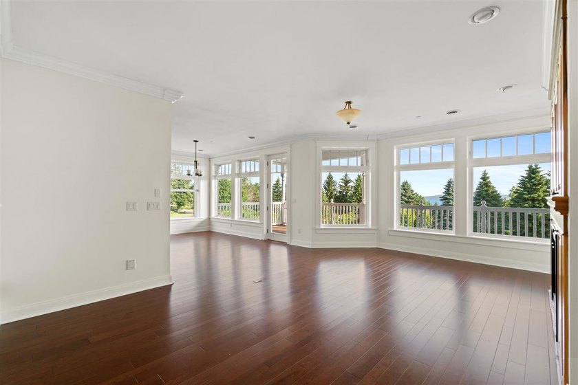 Experience refined living in this beautifully appointed - photo 18
