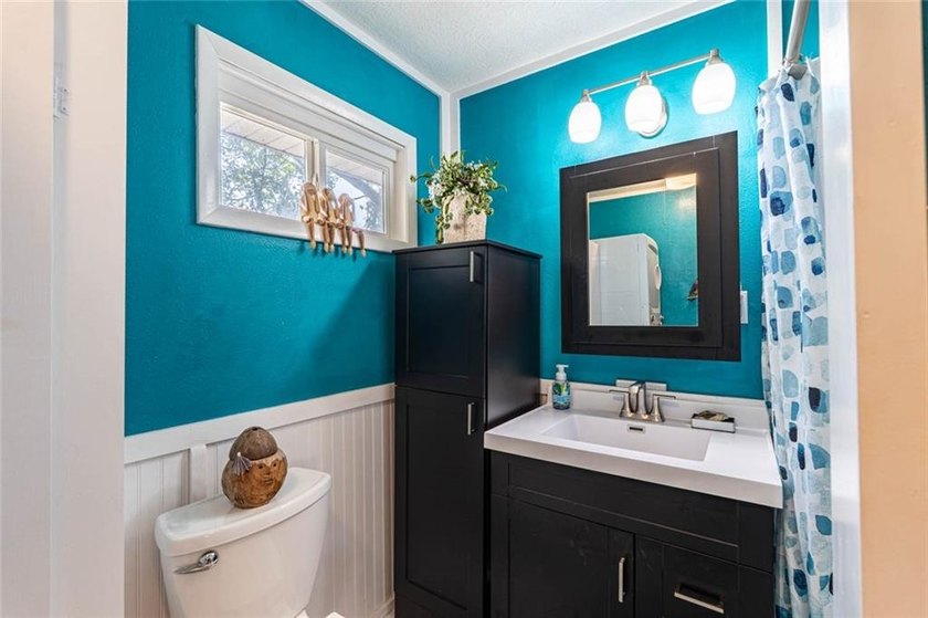 Lakefront Cabin Located at the 47 MM under $350k with Main - photo 23