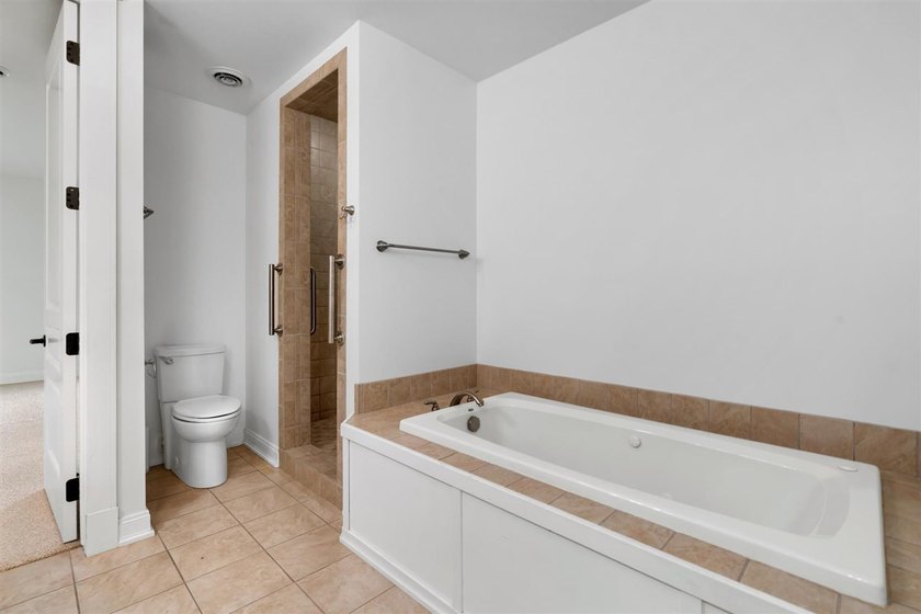 Experience refined living in this beautifully appointed - photo 27