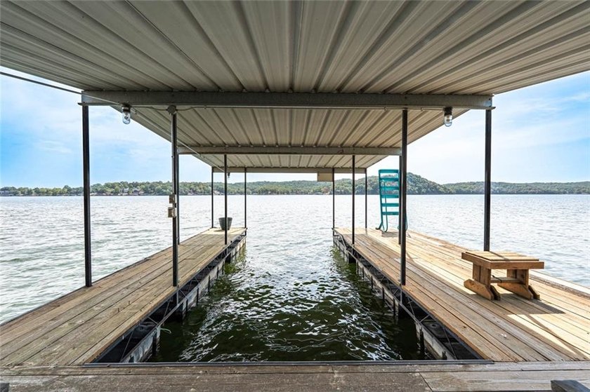 Lakefront Cabin Located at the 47 MM under $350k with Main - photo 31