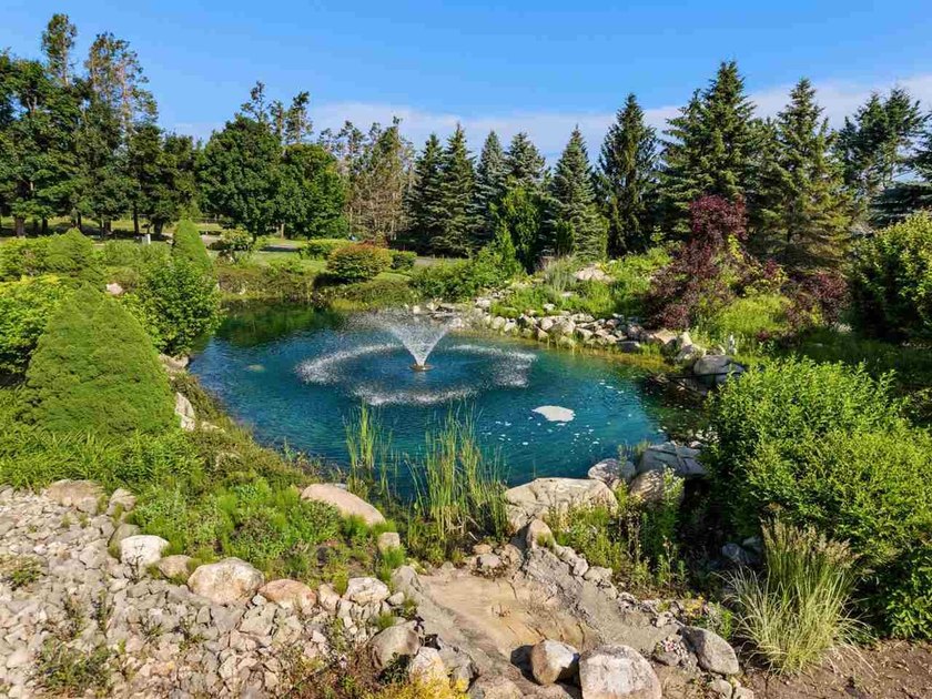 Experience refined living in this beautifully appointed - photo 36