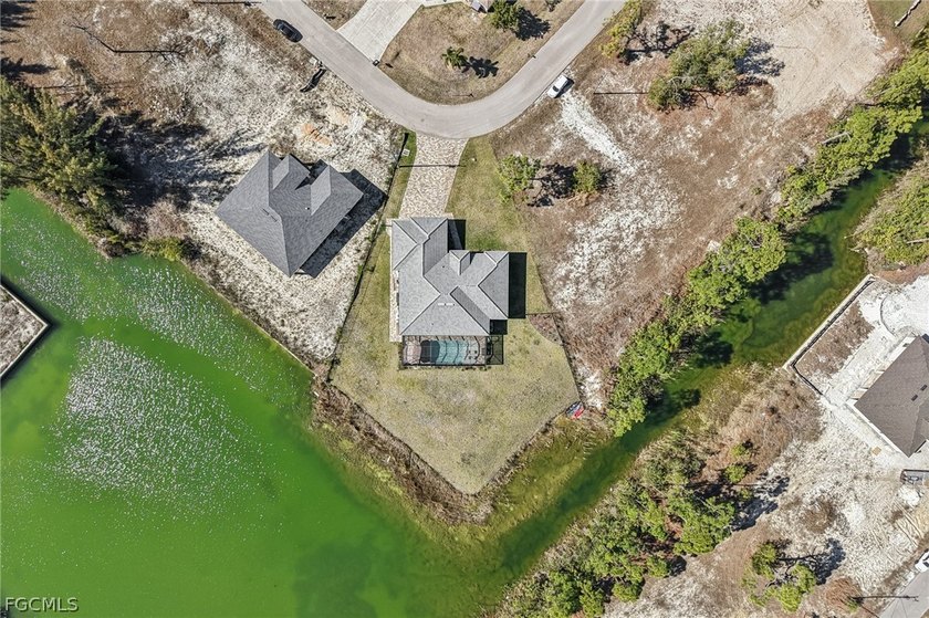 Newer construction concrete block home on beautiful Lake Tyre - photo 41
