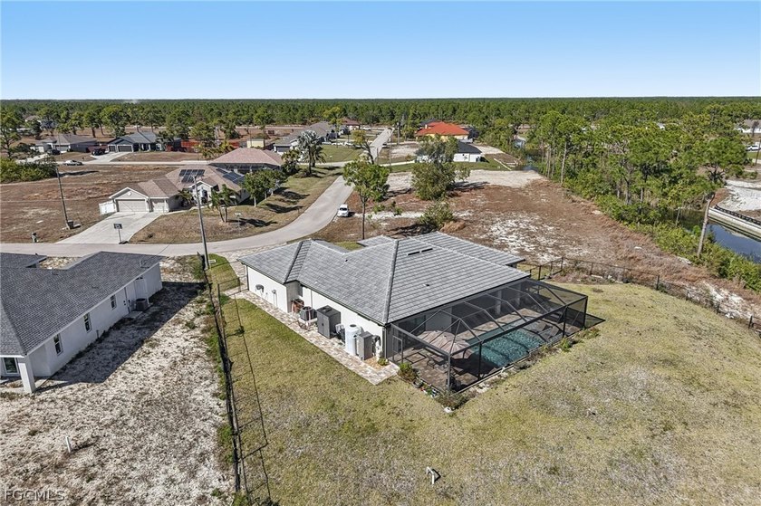 Newer construction concrete block home on beautiful Lake Tyre - photo 45
