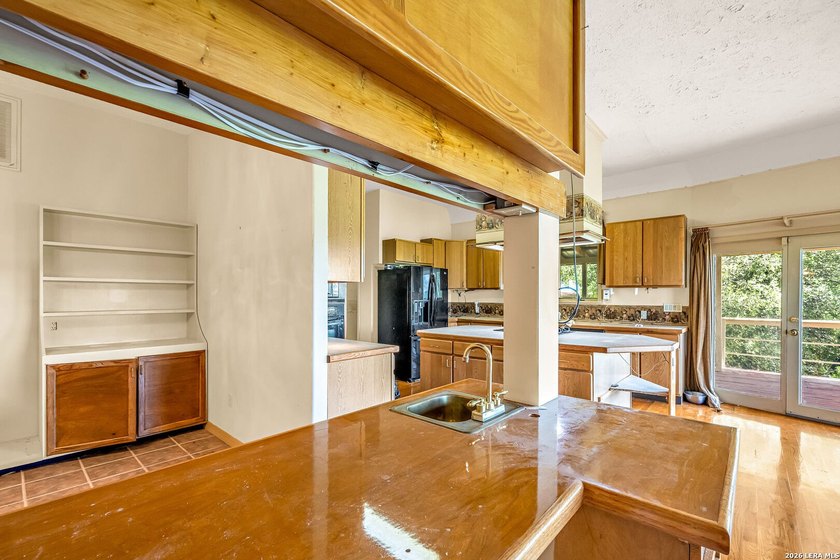 Multiple offer bid deadline is Sunday, July 19 at 5pm. Looking - photo 8