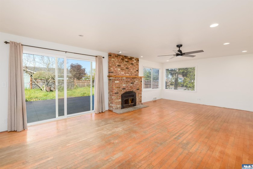 Welcome to 405 W. Spruce St. in Sequim! This charming, oversized - photo 8