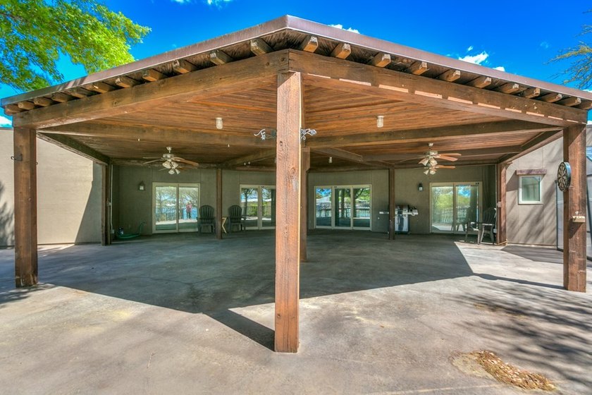 Discover the epitome of waterfront luxury living with this - photo 5