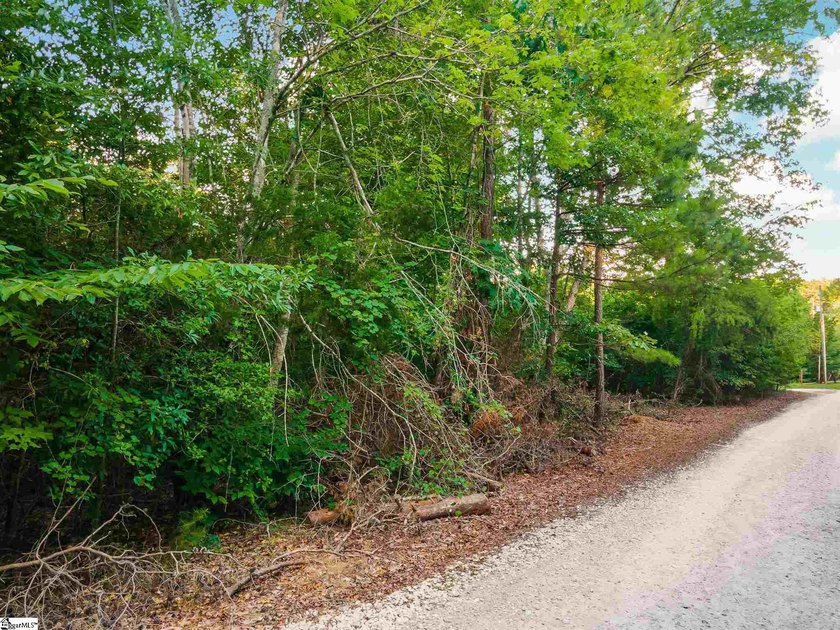 Listed by Ronnetta Griffin with Griffin Fine Real Estate. For - photo 13