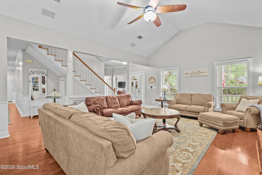 Freshly renovated and offering the rare combination of space - photo 14