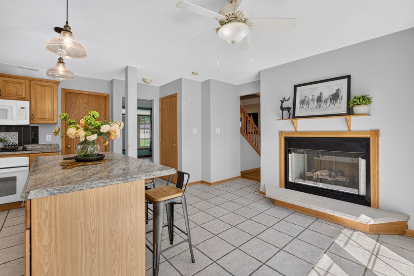 Welcome to this beautiful 4-bedroom, 2.5-bath home - located on - photo 6