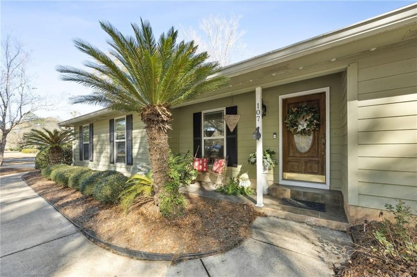 Warning: this house may cause spontaneous pool parties! Located - photo 6