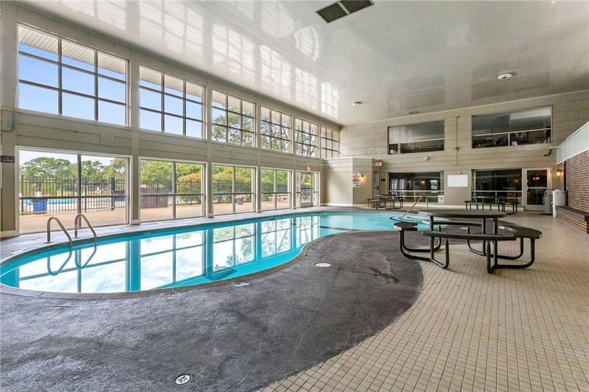 Rentals Allowed!! Updated 1st floor unit this might be the best - photo 11