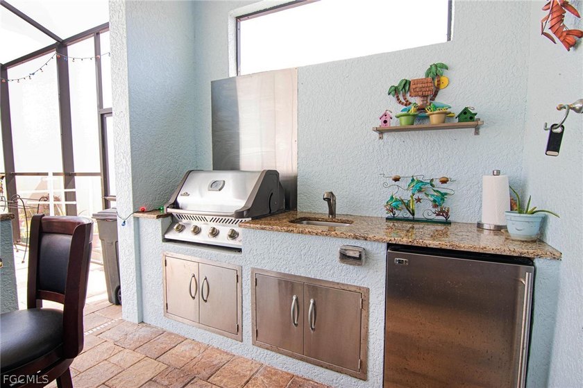 You've found your DREAM HOME in a PRIME location! Absolutely - photo 32