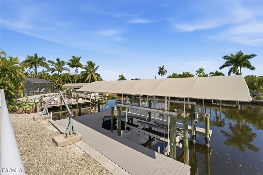 Discover a true waterfront escape in unincorporated Matlacha - photo 42