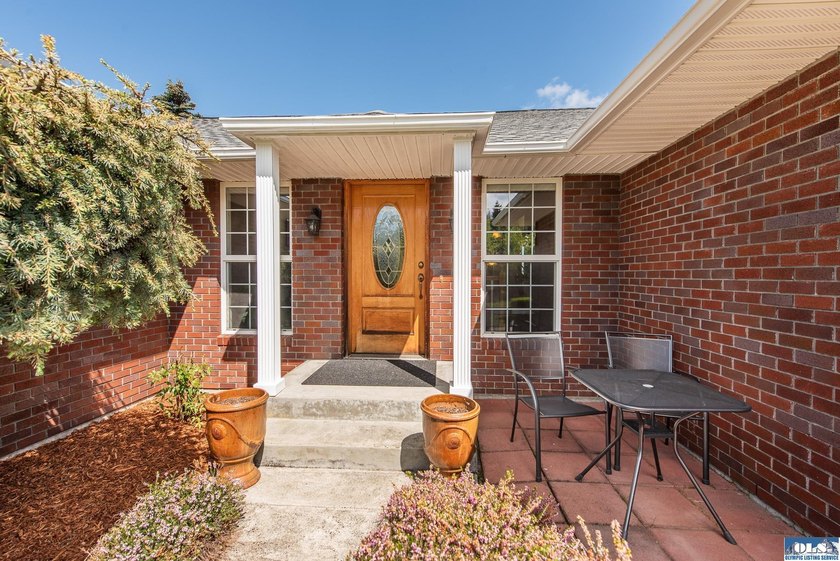 Back on the market - no fault of the seller - buyer's financing - photo 5
