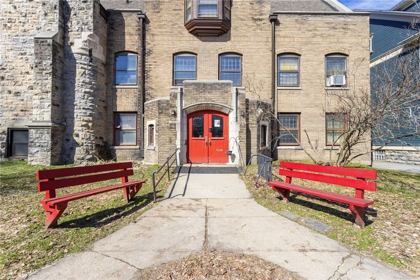 A rare opportunity! Located South East of City Center in the - photo 6