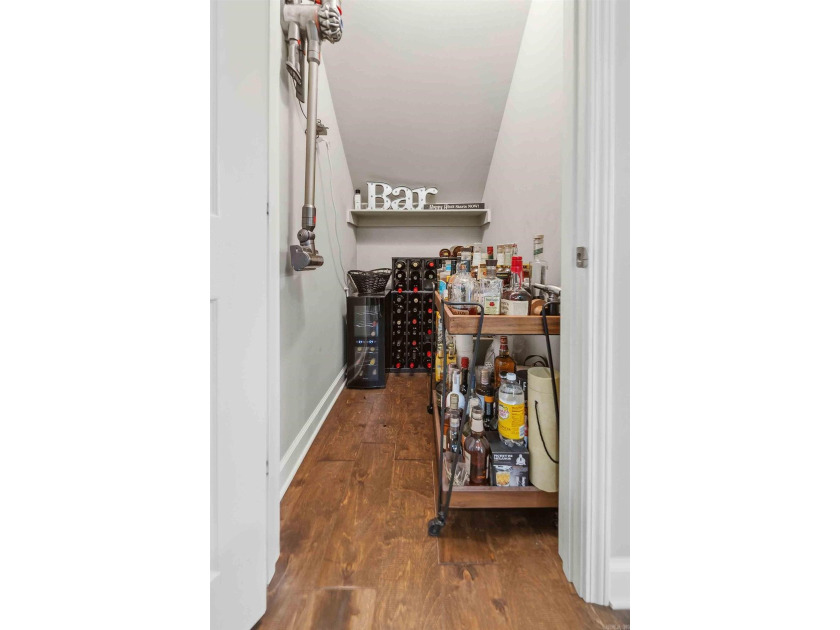 Welcome to this beautifully maintained 3 BR, 2.5-bath home in - photo 11