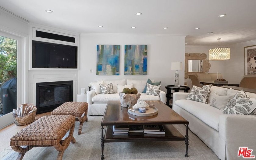 Welcome to coastal living at its finest on the Marina Peninsula - photo 12