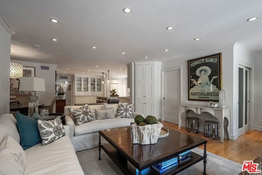 Welcome to coastal living at its finest on the Marina Peninsula - photo 13