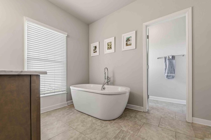 Welcome to this beautifully maintained 3 BR, 2.5-bath home in - photo 16