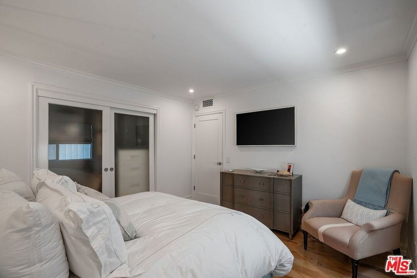 Welcome to coastal living at its finest on the Marina Peninsula - photo 20