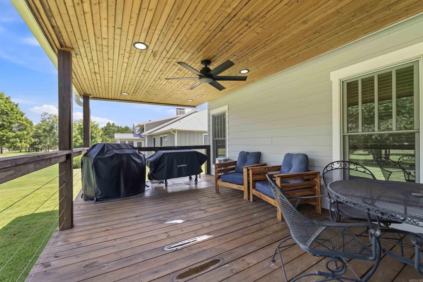 Welcome to this beautifully maintained 3 BR, 2.5-bath home in - photo 29